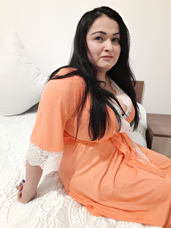 Лилия привлекальеная девушка из Заречного цена от 10000 руб