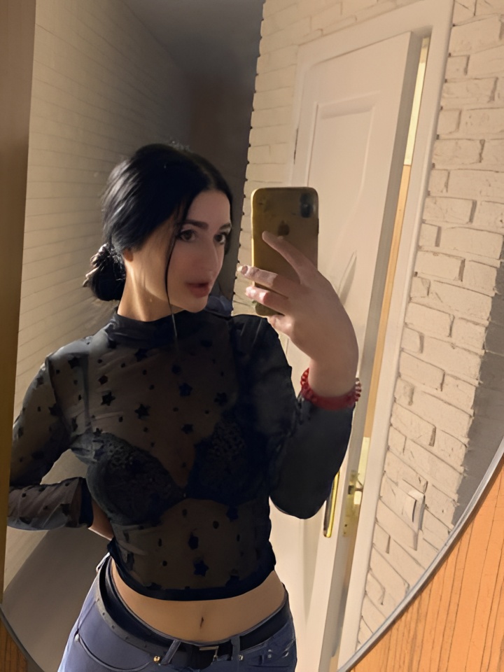 Софа привлекальеная девушка из Заречного цена от 2000 руб