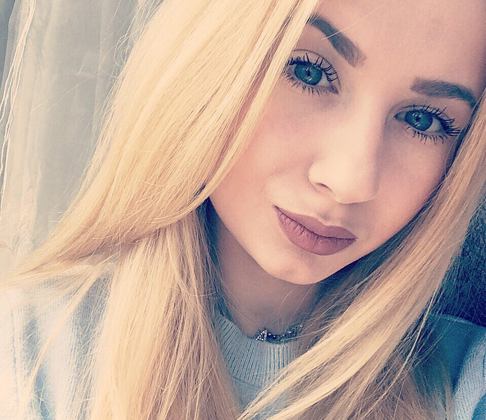 Аленка привлекальеная девушка из Заречного цена от 3500 руб