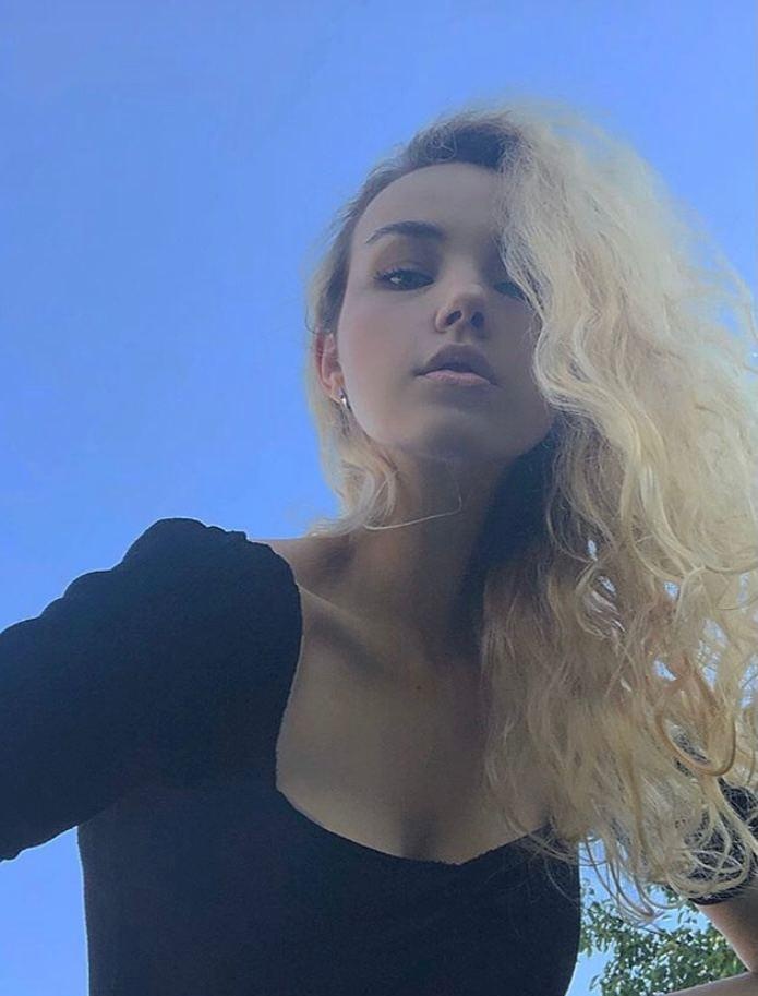 🎥 Нана привлекальеная девушка из Заречного цена от 5000 руб