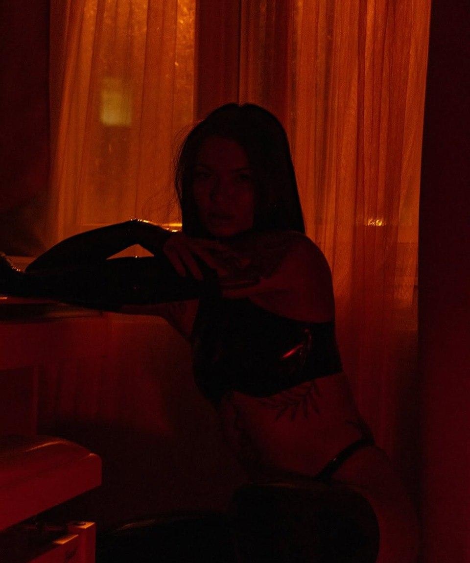 Пелагея привлекальеная девушка из Заречного цена от 10000 руб