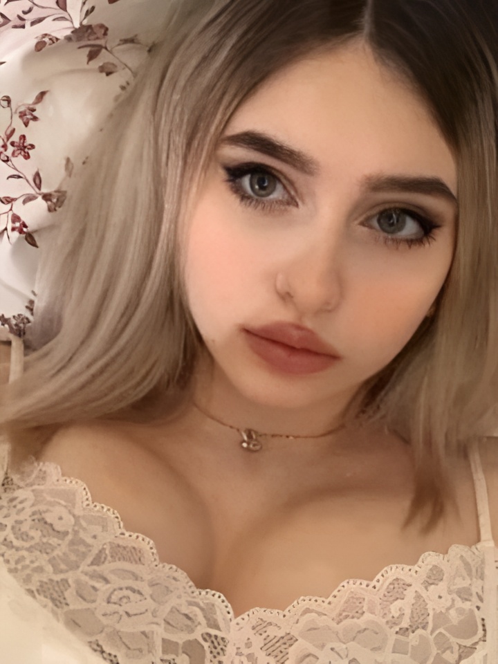 Индивидуалка Яна, доступна для личного знакомства от 2500 руб