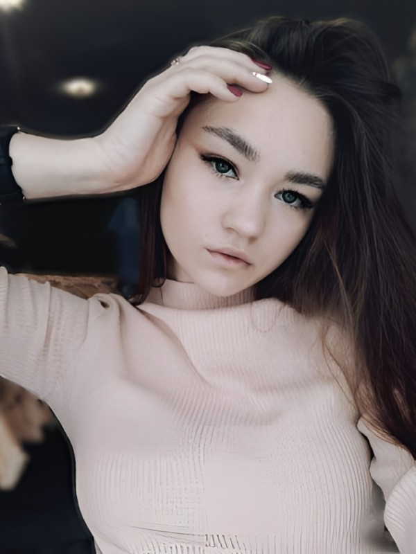 Амалия привлекательная девушка из Заречного цена от 3000 руб