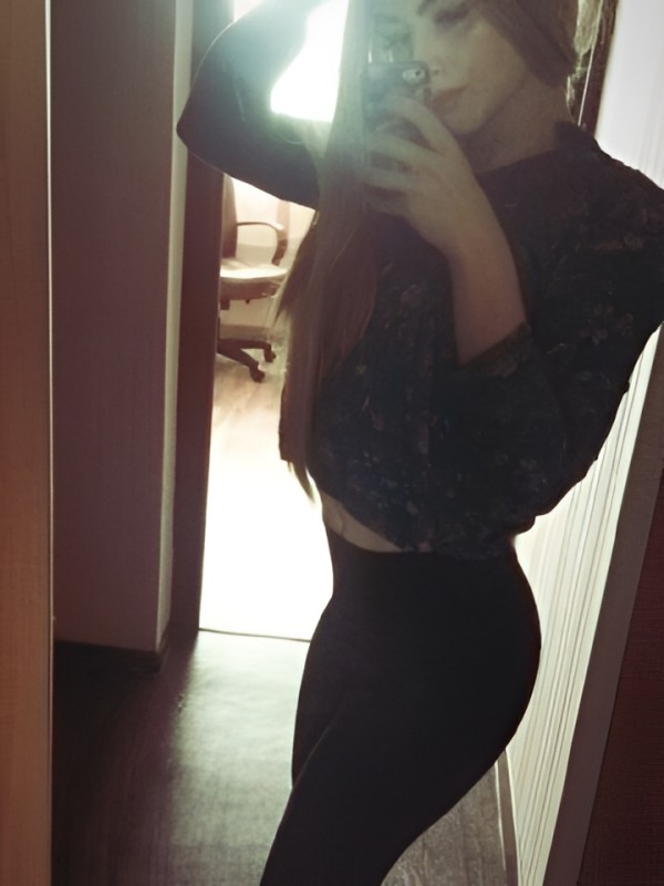 Роксана привлекательная девушка из Заречного цена от 5000 руб