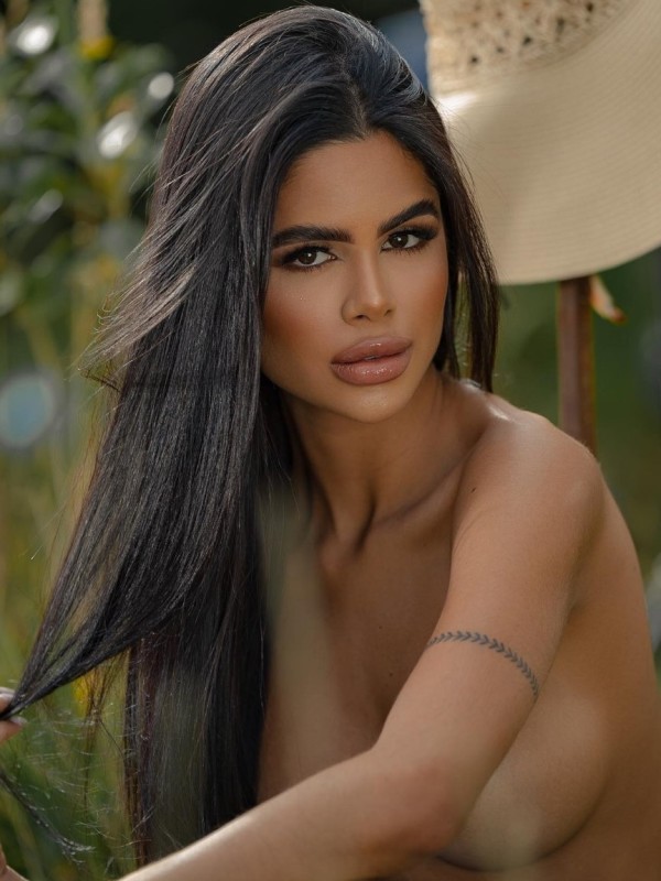 Яночка привлекательная девушка из Заречного цена от 3000 руб