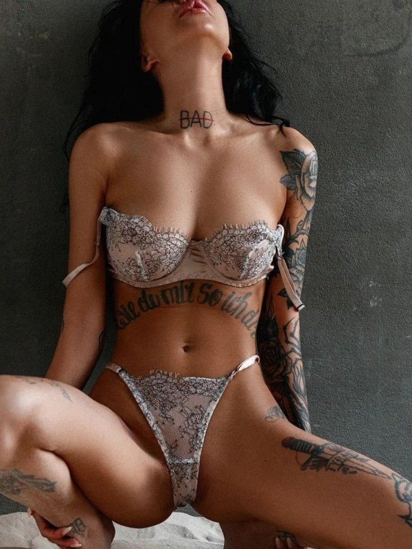 Оксаночка привлекательная девушка из Заречного цена от 6000 руб