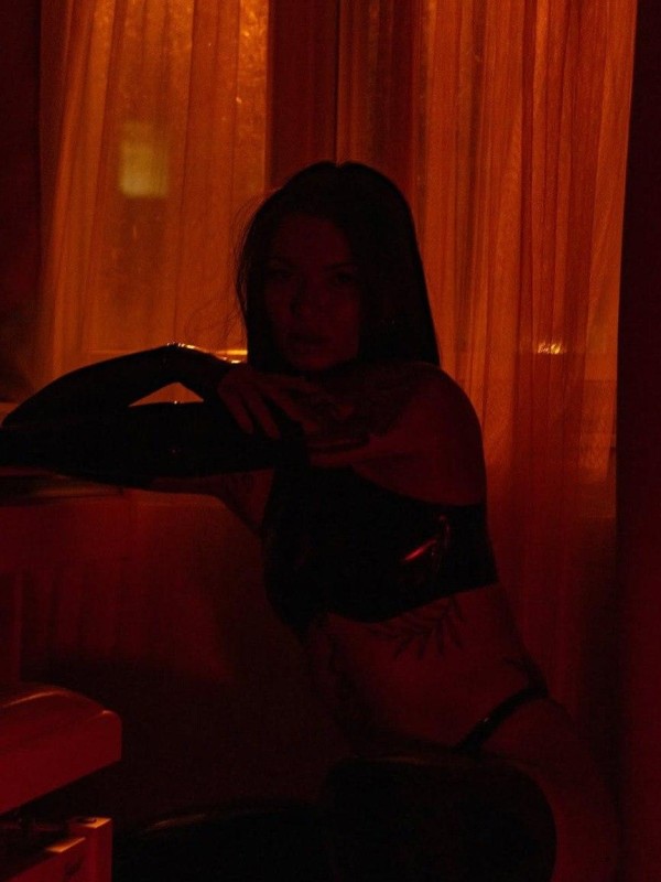 Пелагея привлекательная девушка из Заречного цена от 10000 руб